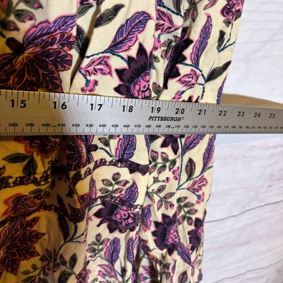 Torrid Bohemian Fit and Flare Long Sleeve Floral V-Neck Blouse 1X - Picture 5 of 8